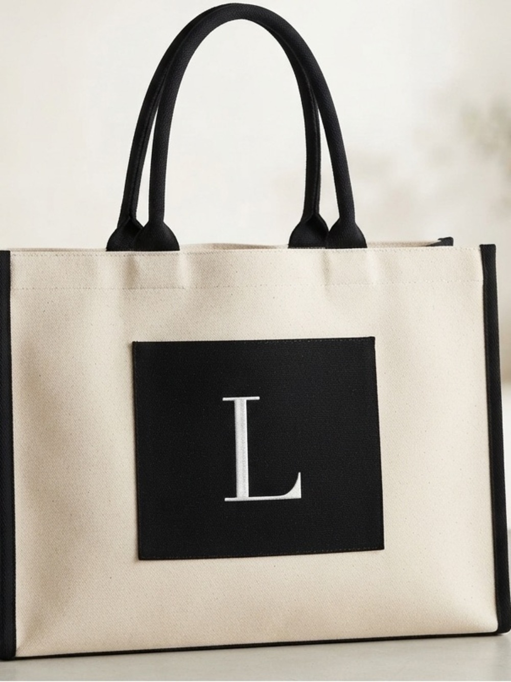 Personalized "L" Canvas Tote Bag  / BRAND NEW